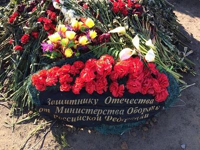 Могила спецназовца, погибшего в мае 2015 г. Фото: facebook.com/ruslanleviev